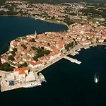 Appartamento In With Balcony, Air Conditioning, Wifi 819-7 Porec