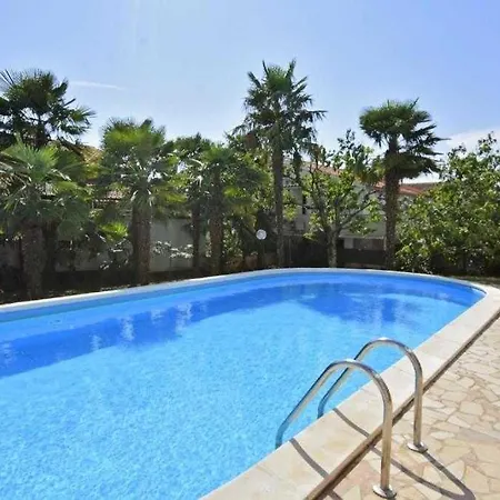 In With Balcony, Air Conditioning, Wifi 819-7 Apartament